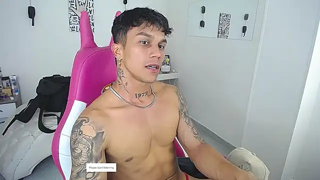 Leonard_Price live sex cam