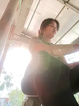 pretty-haert - Pretty-haert's free webcam - UK Sex Cams