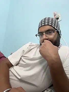 Arsh_Loves_Luv webcam