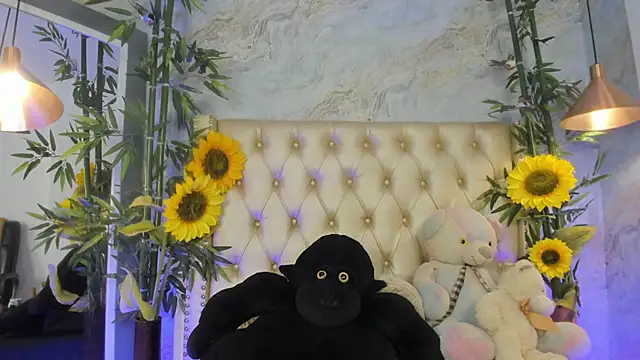 littleejaz - LittleeJaz's free webcam - UK Sex Cams