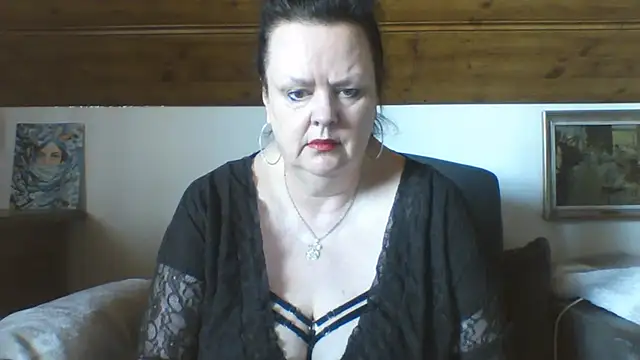 TiffanyMature webcam