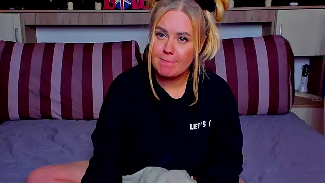 alexavibelife - AlexaVibelife's free webcam - UK Sex Cams