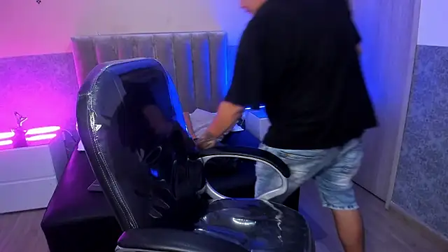 DAMON_SALVATTORE webcam