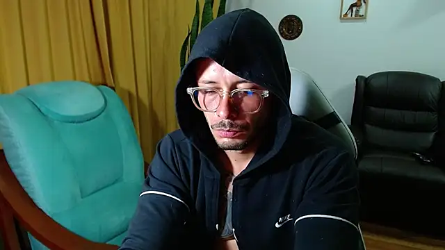 sebastian_horny webcam