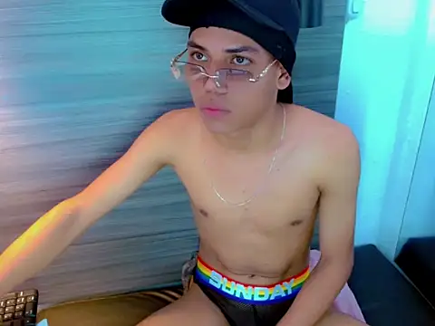 daviidbuckx_ - DaviidBuckx_'s free webcam - UK Sex Cams