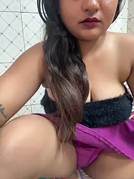 Curvy_Anaya