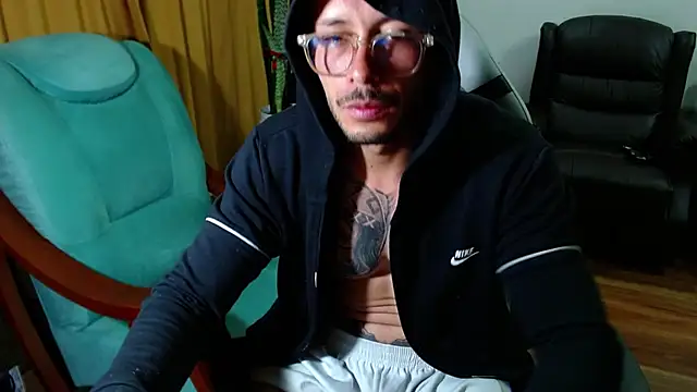 sebastian_horny webcam