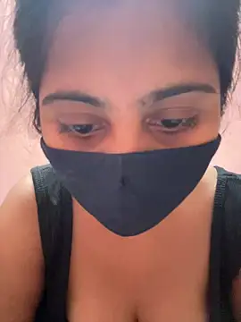 priya__sexy_ (F teen) - Boobs Oil Massage