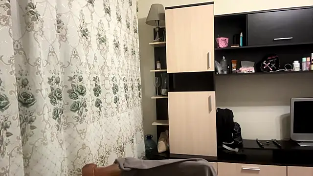 AquilineOrites webcam