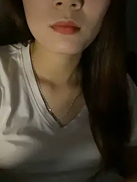 -eidieea- - -Eidieea-'s free webcam - UK Sex Cams