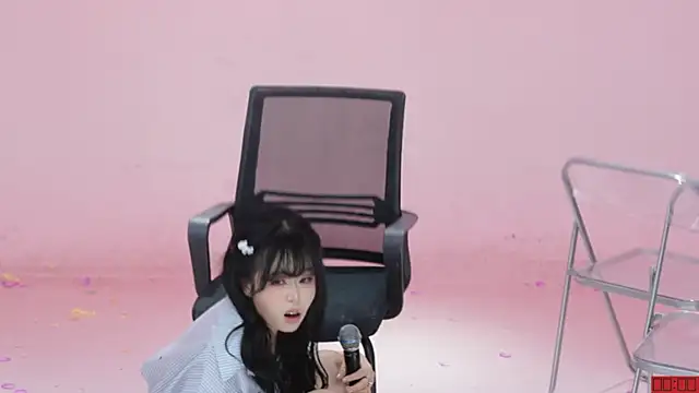 美女ATY1314在线直播