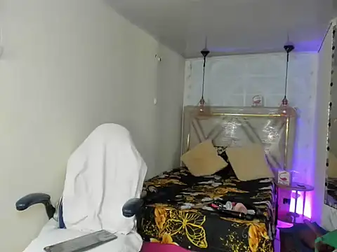 alexa-cooper- webcam