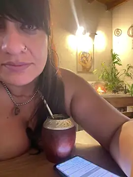 Sensualmente333 webcam