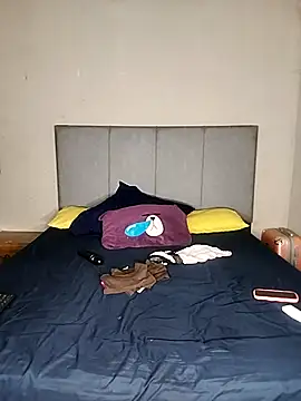 ThickPearlx23 webcam