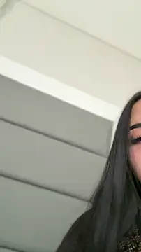 LilMisIndianx webcam