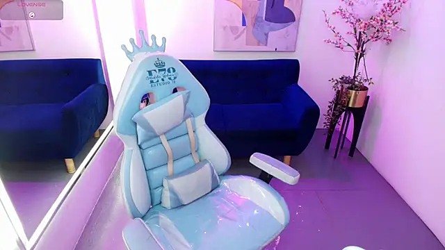 ary_gala - Ary_gala's free webcam - UK Sex Cams