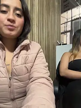 Antonella_Julieta webcam