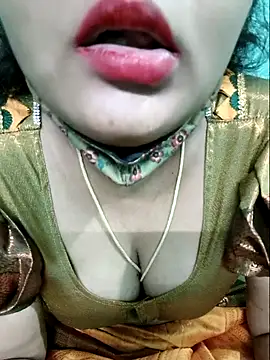 Ramya-hot-gueen webcam