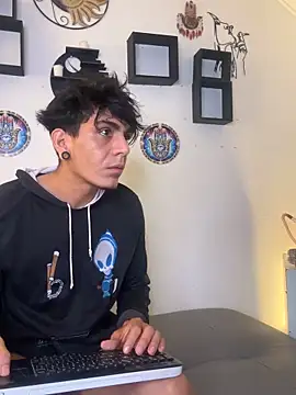 abrilandjulian webcam