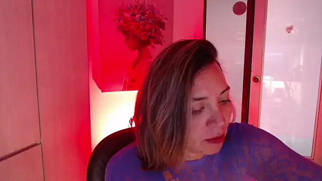 milfsecret69 webcam