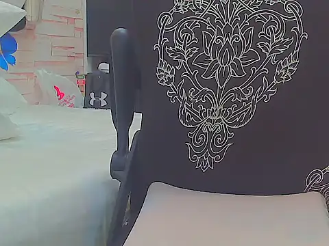 keepmepregnantT webcam