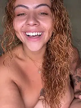 Chloe_Leaozinho webcam