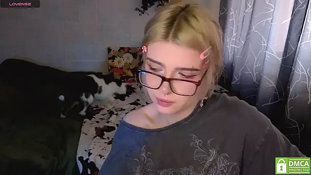 MoonlightGrace webcam