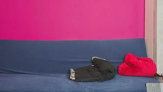 Young_Strawberryy webcam