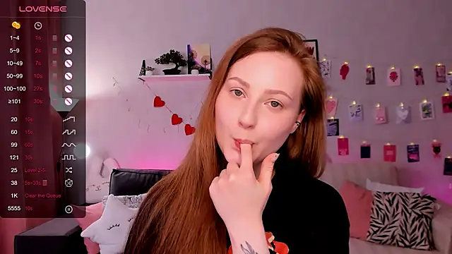 velvet_cherry_ webcam