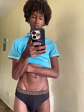 julexsw (M young) - Completely naked 🔥