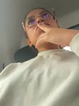 CarolineFyre live sex cam