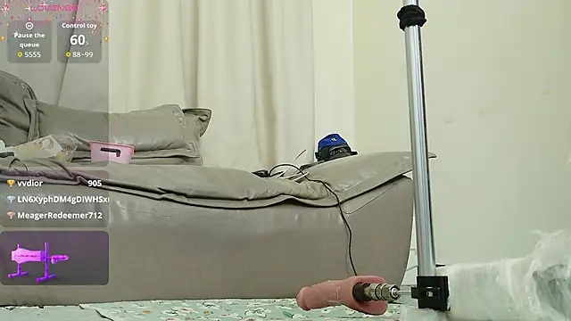 美女fox-yiyi在线直播