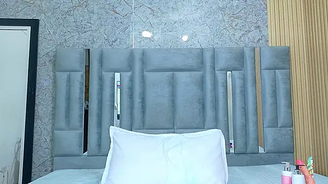 veronicaroose_ webcam