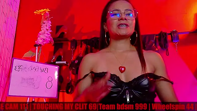 MistressSlut1 webcam