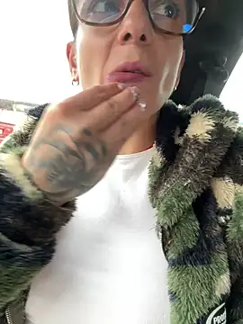 PlayfulShow live sex cam