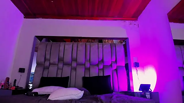 nikkysmiith (F young) - CUM