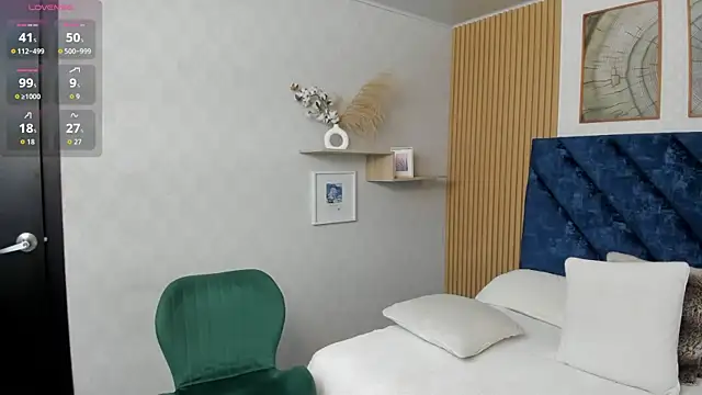 Charlotte_Mayer webcam