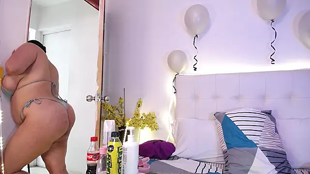 nicol_love0 - Nicol_Love0's free webcam - UK Sex Cams