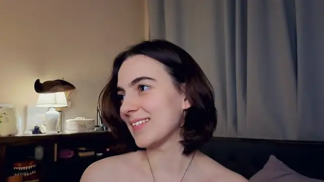 DracosMoon live sex cam