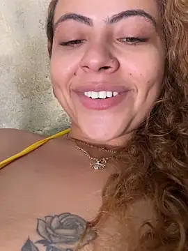 Chloe_Leaozinho webcam