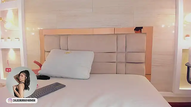 chloe_murray webcam