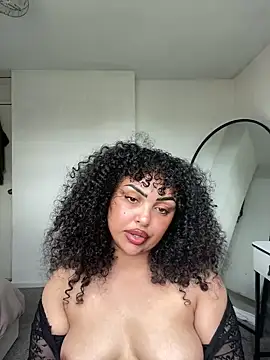 CaramelCarmenxox webcam