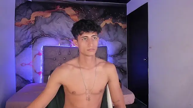 MaxiimoRomano_ webcam