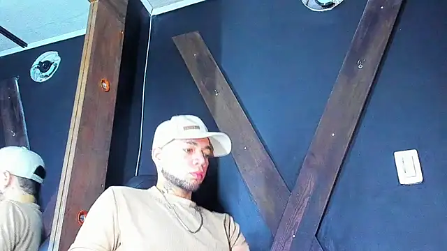 Daniel_huge22 webcam