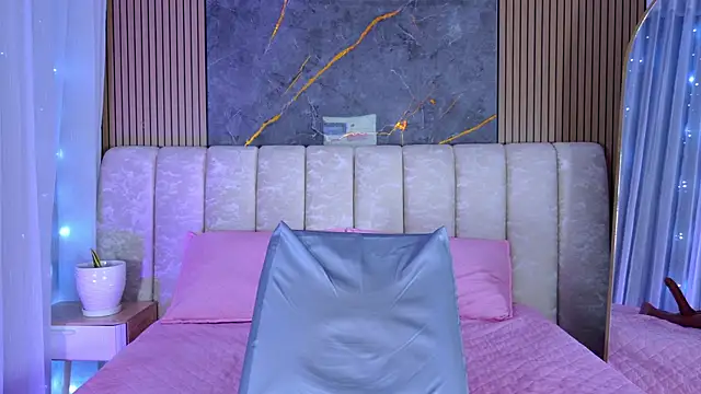 mia_scot - Stripchat Cam Model