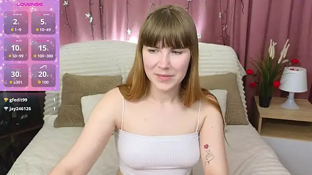 EmilyCuper_ webcam