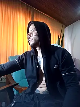 sebastian_horny webcam