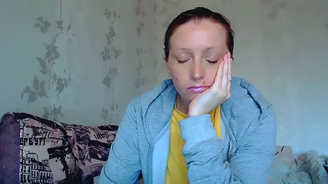 CrystallAngel webcam