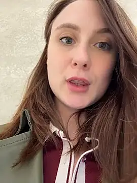 Dina_Tease from StripChat is Freechat