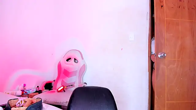 emily_coper18 (F teen) - dance naked